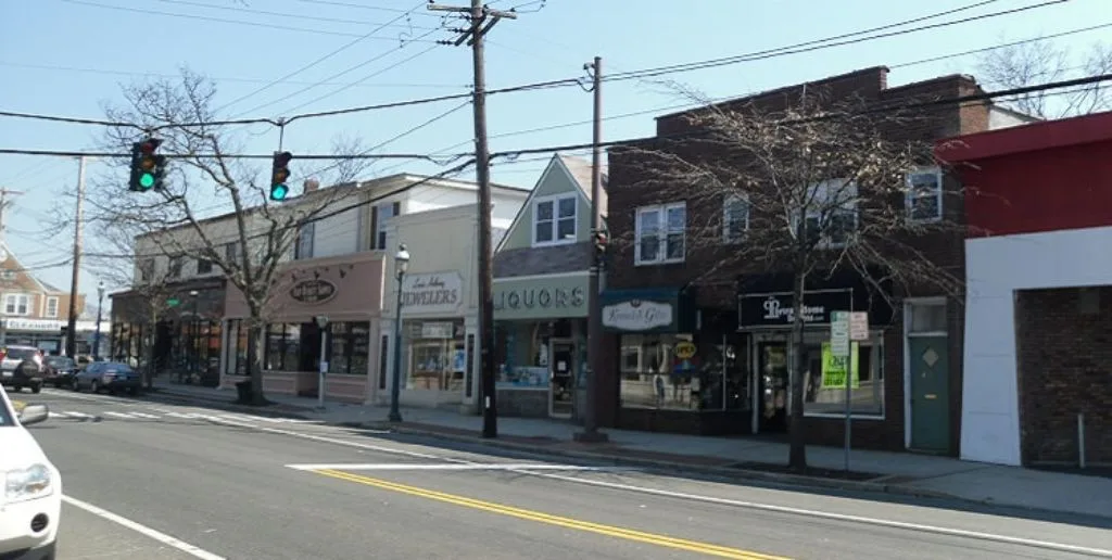 Frontier Airlines Islip Airport office in Long Island