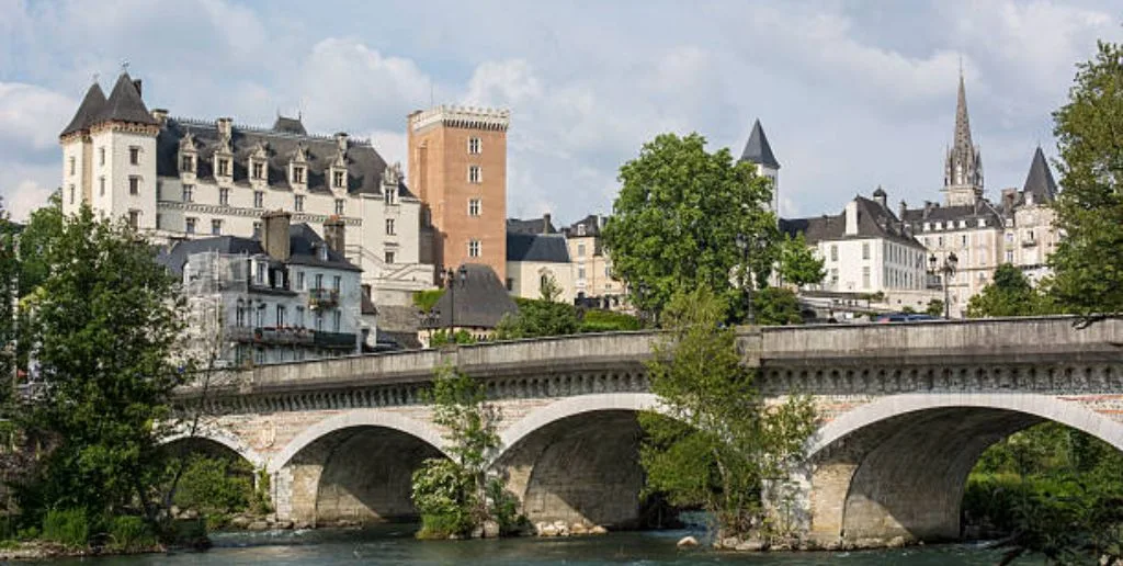 Air Arabia Pau Office in France